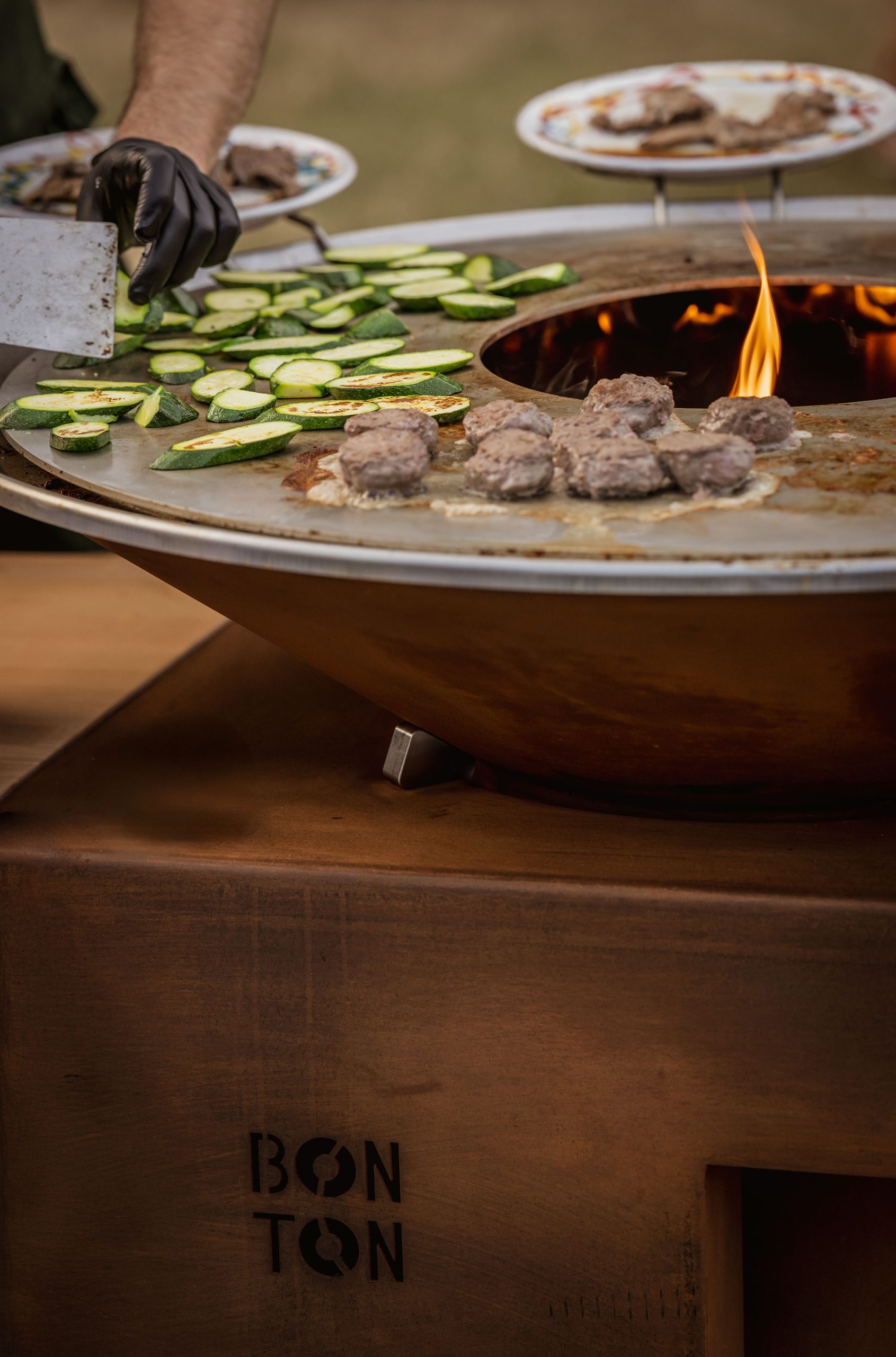 bonton-barbecue-splendido-bay-1 bonton-barbecue-splendido-bay-1